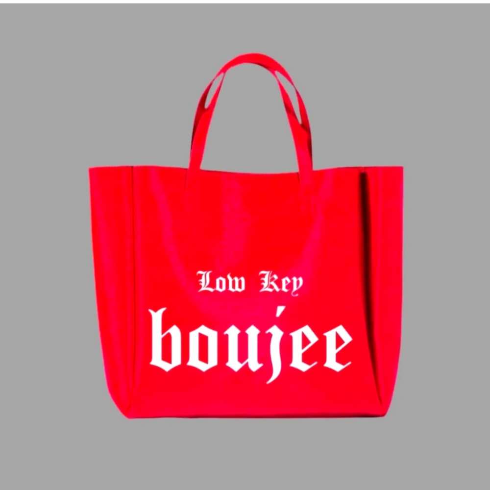 This luxurious  LATC vegan leather tote has the feel and look of luxury.